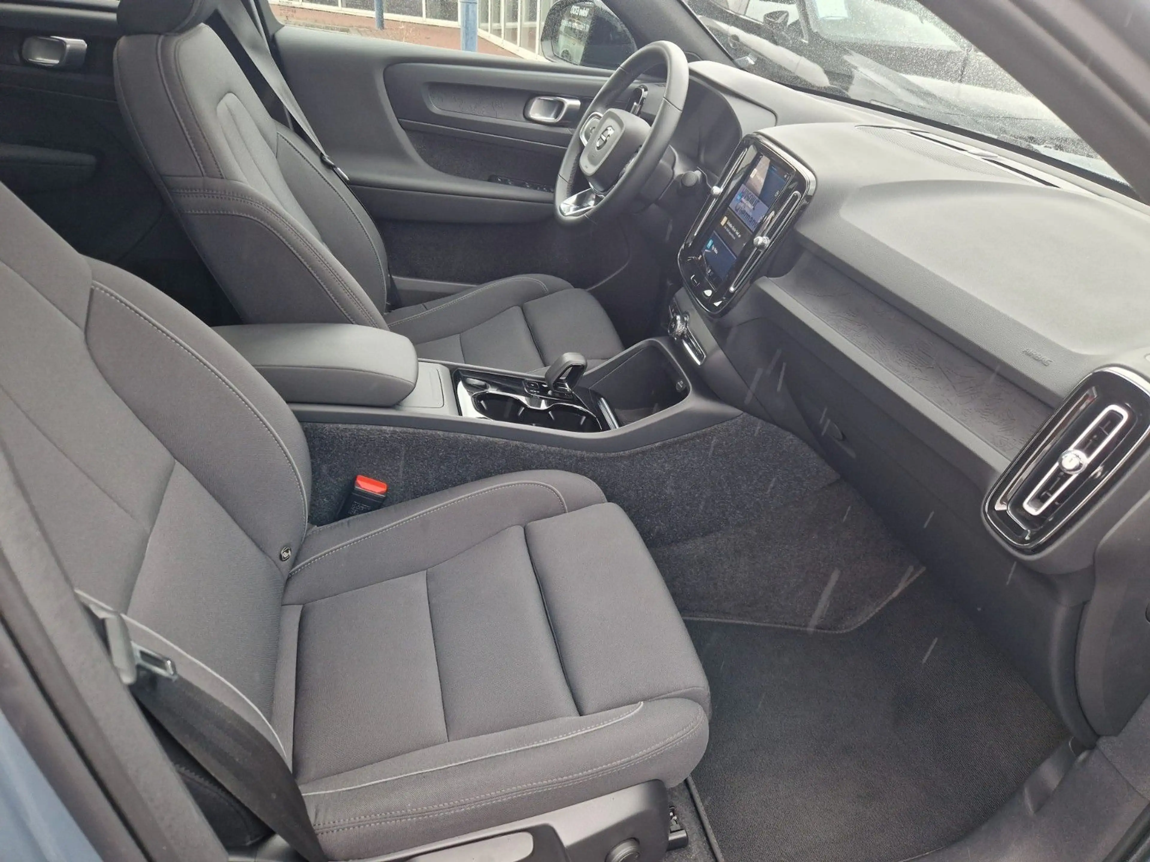 Volvo C40 Plus Recharge Pure Electric AWD — photo 15