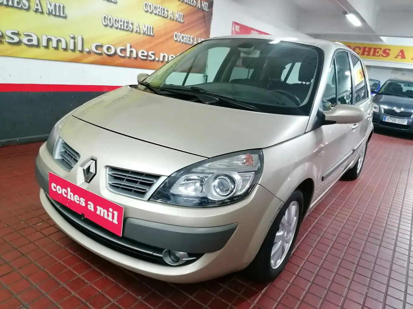 Renault Scenic Dynamique 1.6 16V EU4 Beige - 2