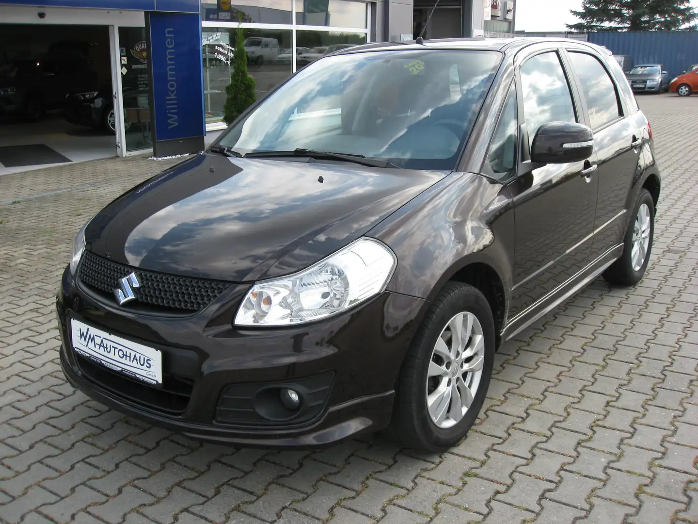Suzuki SX4 Classic 1.6 VVT 4x2 City+ Navi, Sitzheizung, WR Braun - 1
