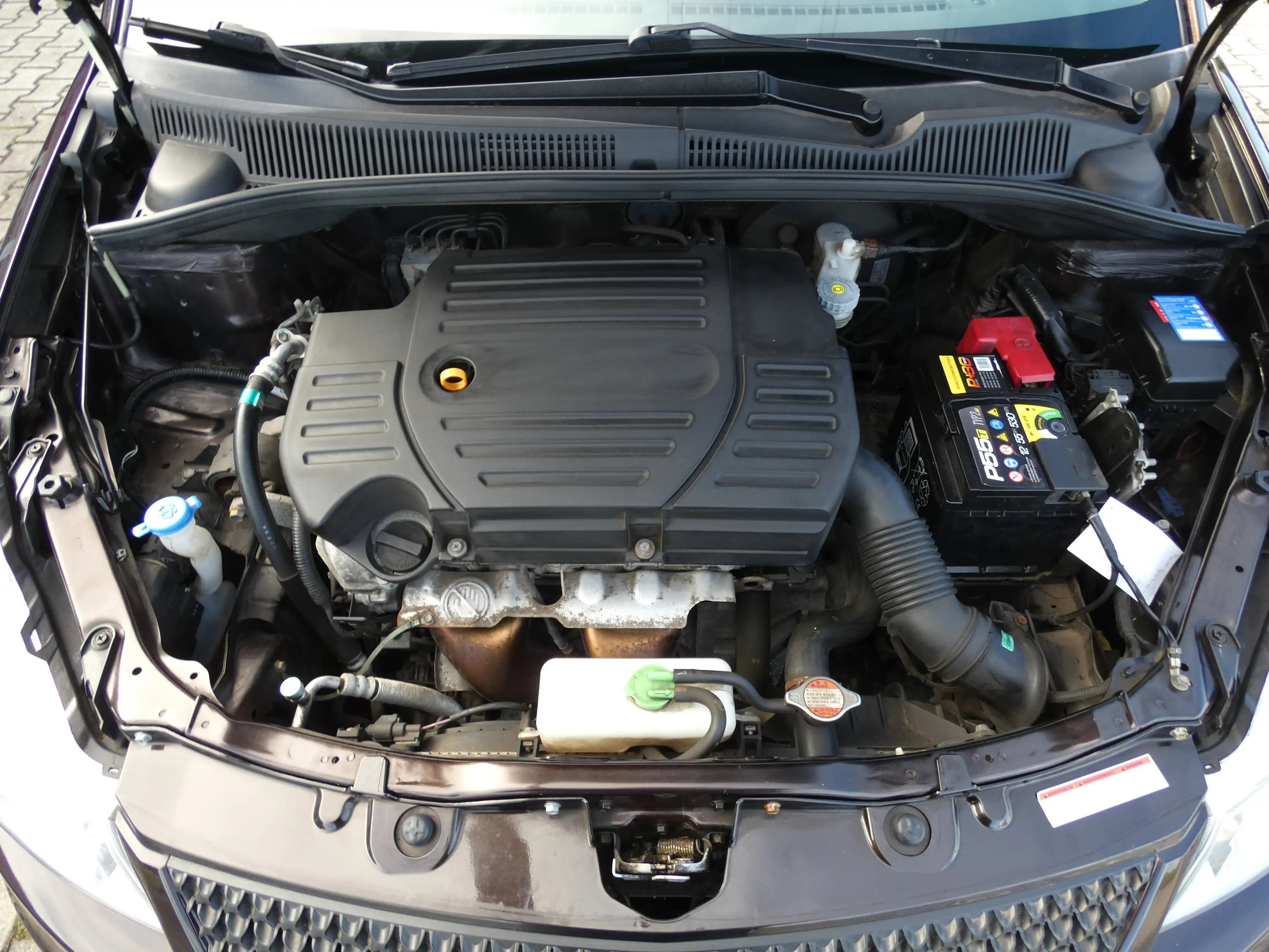 Suzuki SX4 Classic 1.6 VVT 4x2 City+ Navi, Sitzheizung, WR — photo 15