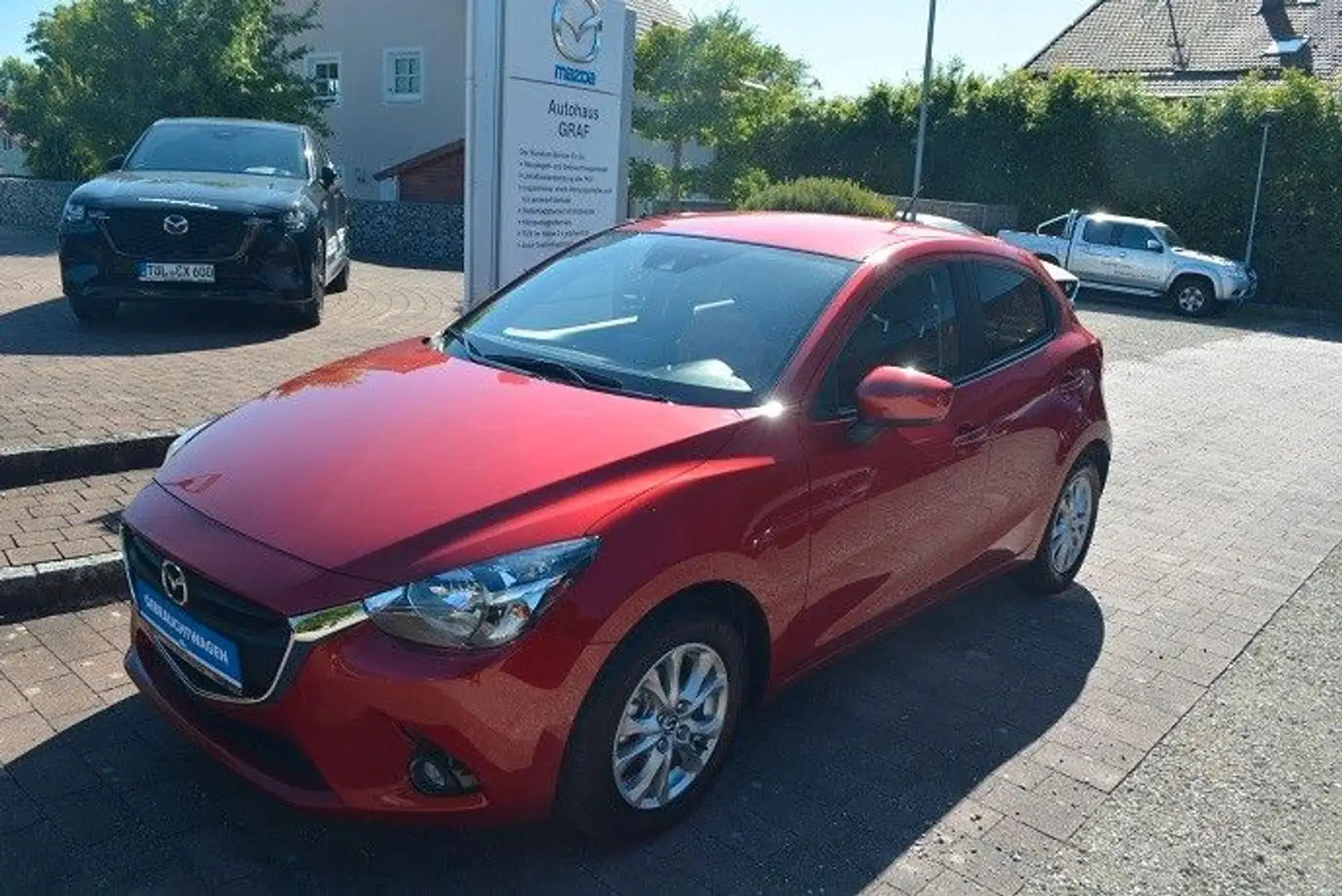 Mazda 2 Lim. Exclusive-Line PDC SHZG TEMPOMAT Красный - 2