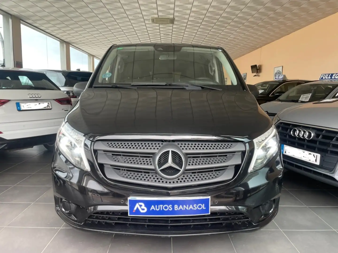 Mercedes-Benz Vito Mixto 116CDI Larga 9G-Tronic Negro - 1