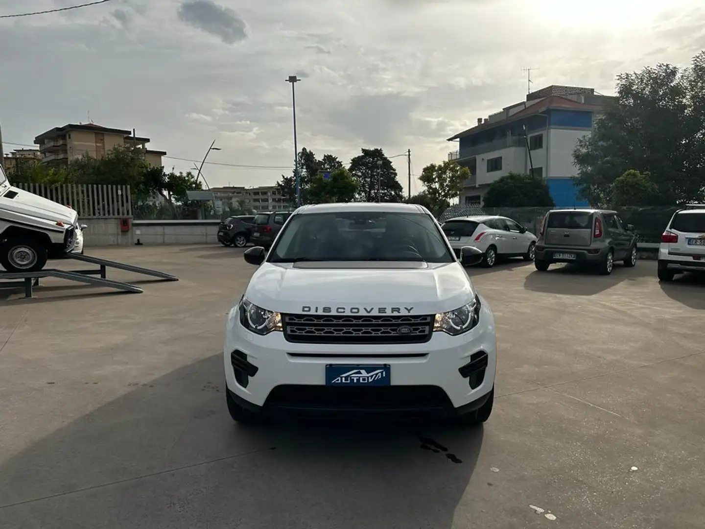 Land Rover Discovery Sport 2.0 TD4 150 CV Pure Blanco - 2