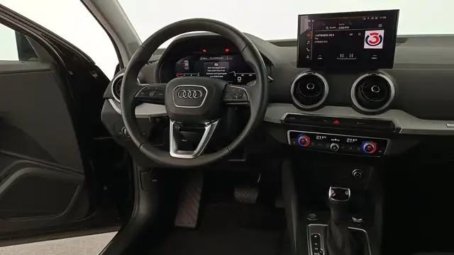Audi Q2 view 12