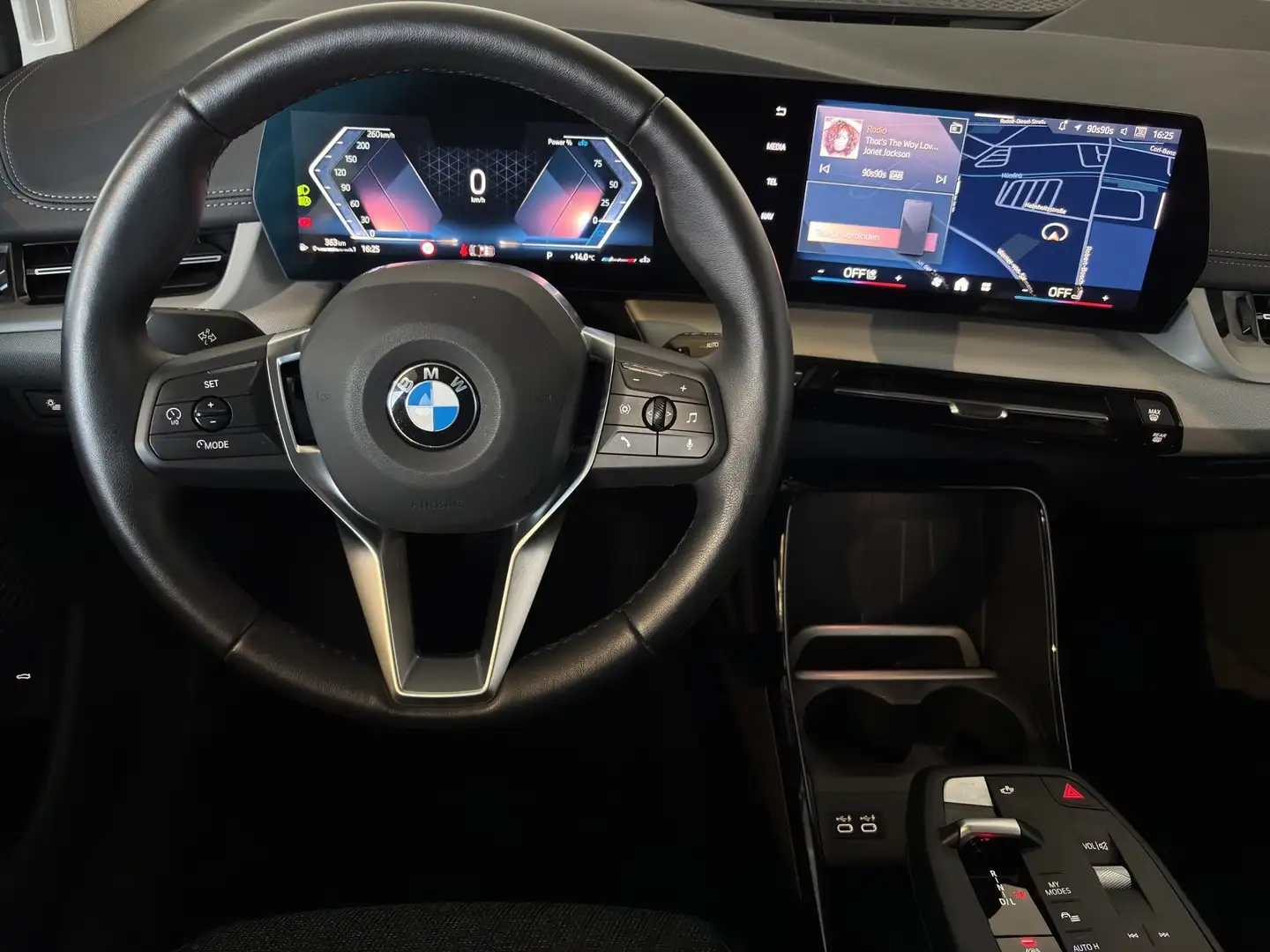 BMW 216 i Active Tourer LED+/ParkAssi/SH/LHZ/PRIVACY Noir - 2