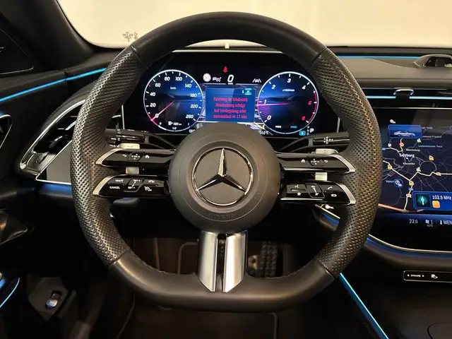 Mercedes-Benz E 220 d Limousine Wide LED PTS Cam SHZ Ansicht 10