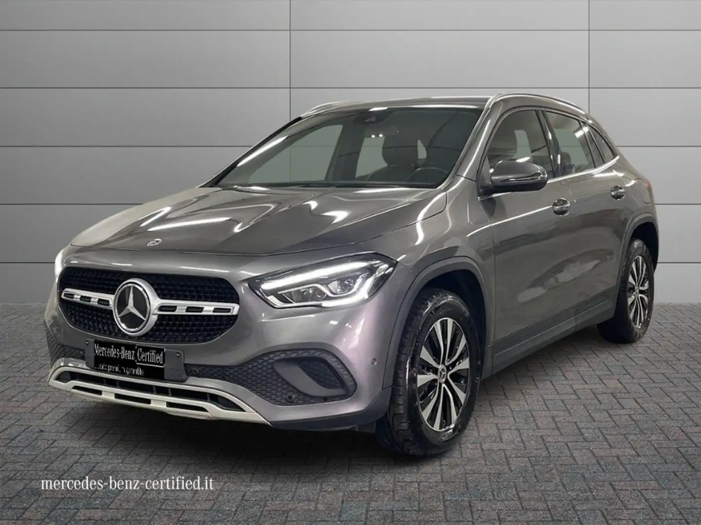 Mercedes-Benz GLA 250 250 e phev (eq-power) Business Extra auto Grigio - 1