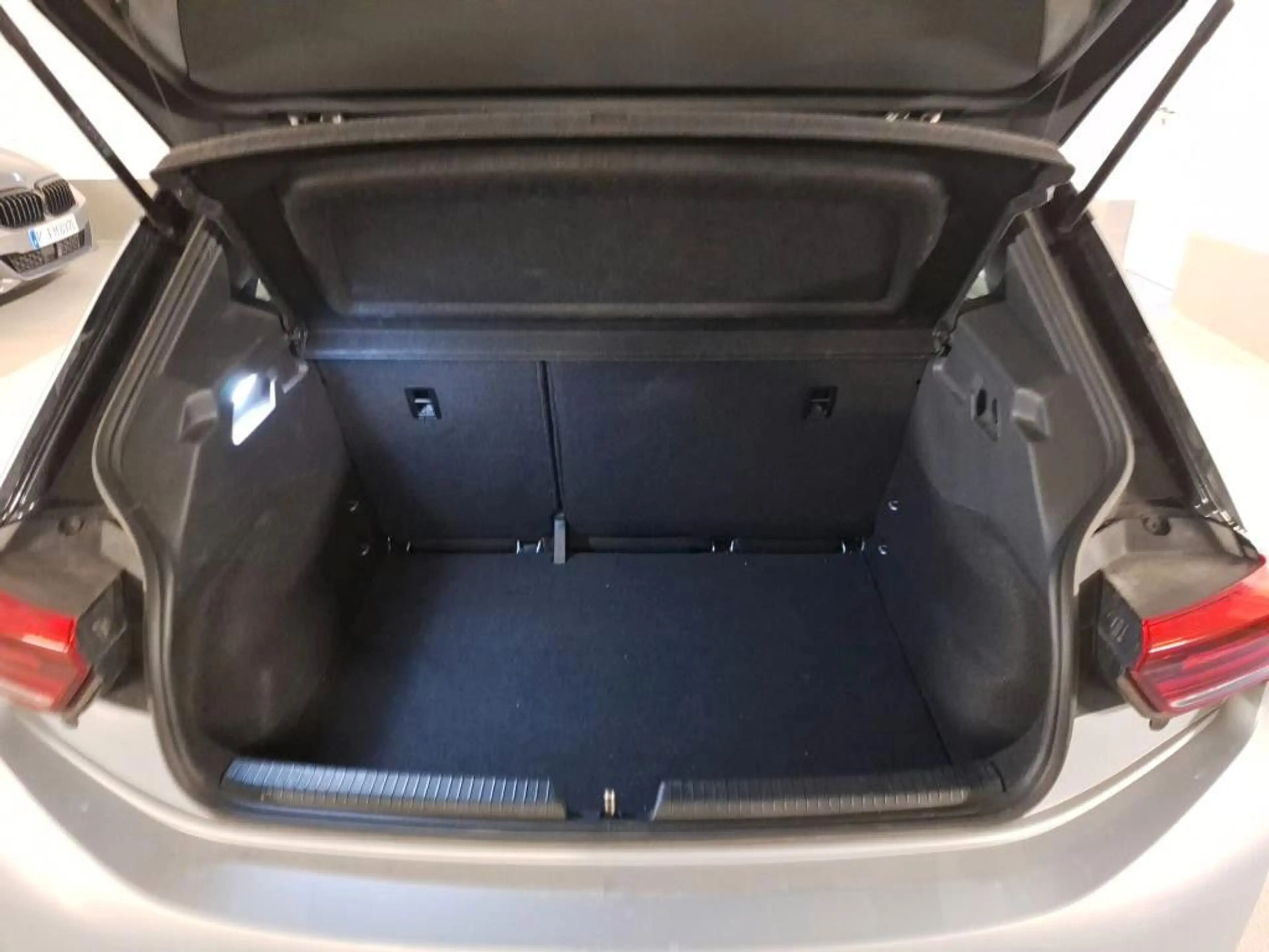 Volkswagen ID.3 Pro Performance WP ACC LED Navi SHZ Alu — photo 8