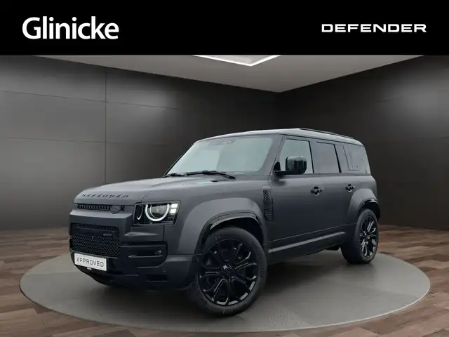 Land Rover Defender 110 P635 OCTA Black Edition Matt
