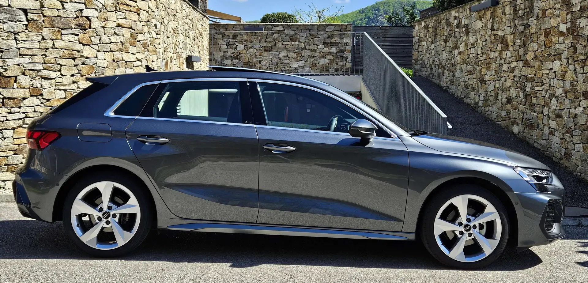 Audi A3 35 TDI S-tronic*3 x S-line*PANO*NP: € 55.000* Grau - 1