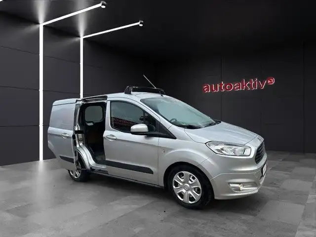 Ford Transit Courier Trend/AHK/PDC/Tempomat/Multifunk