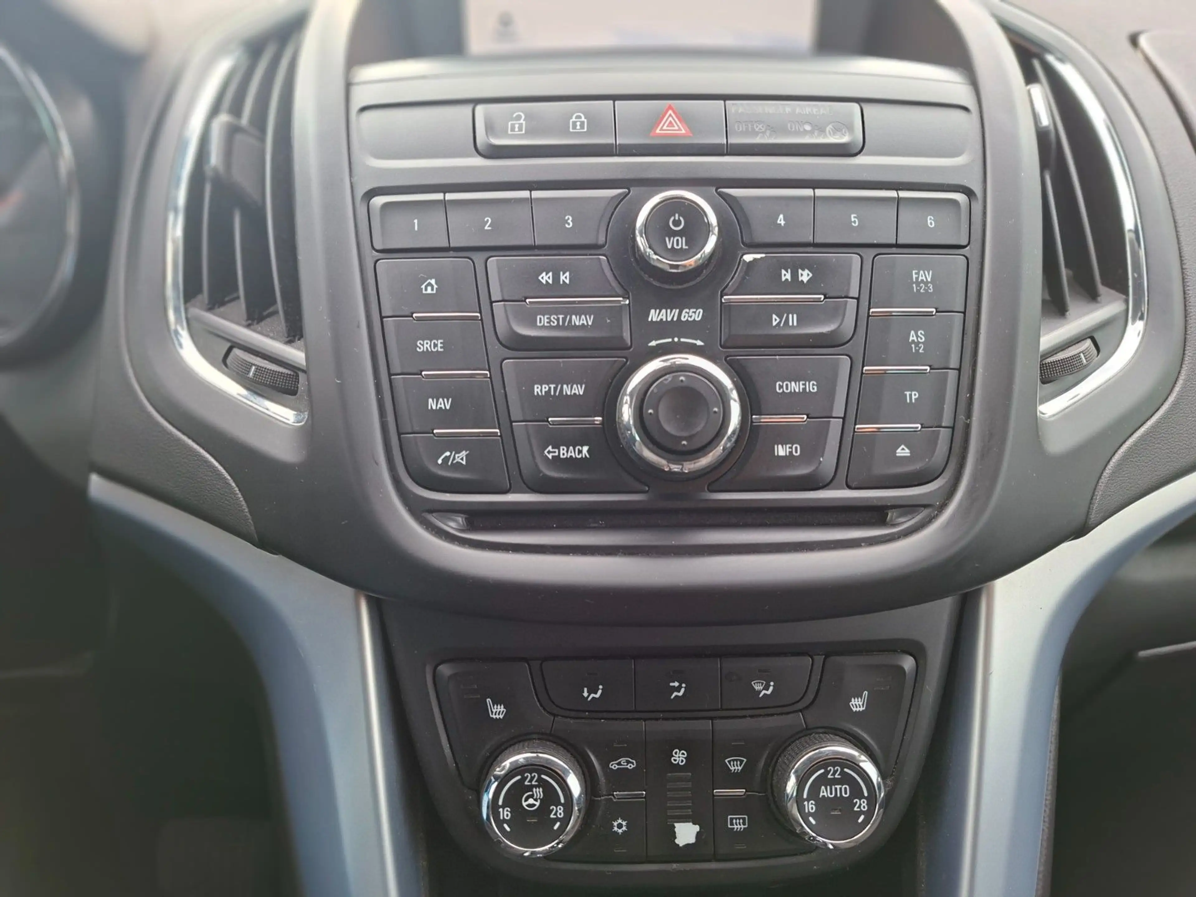 Opel Zafira C Tourer Style*AUOMATIK*R-CAMERA*7-SITZER — photo 14