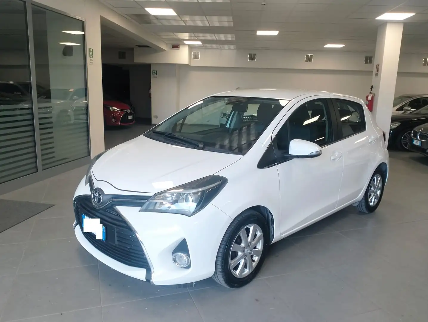Toyota Yaris Yaris III 2015 5p 1.0  Cerchi Camera Ottimo stato! Blanc - 1