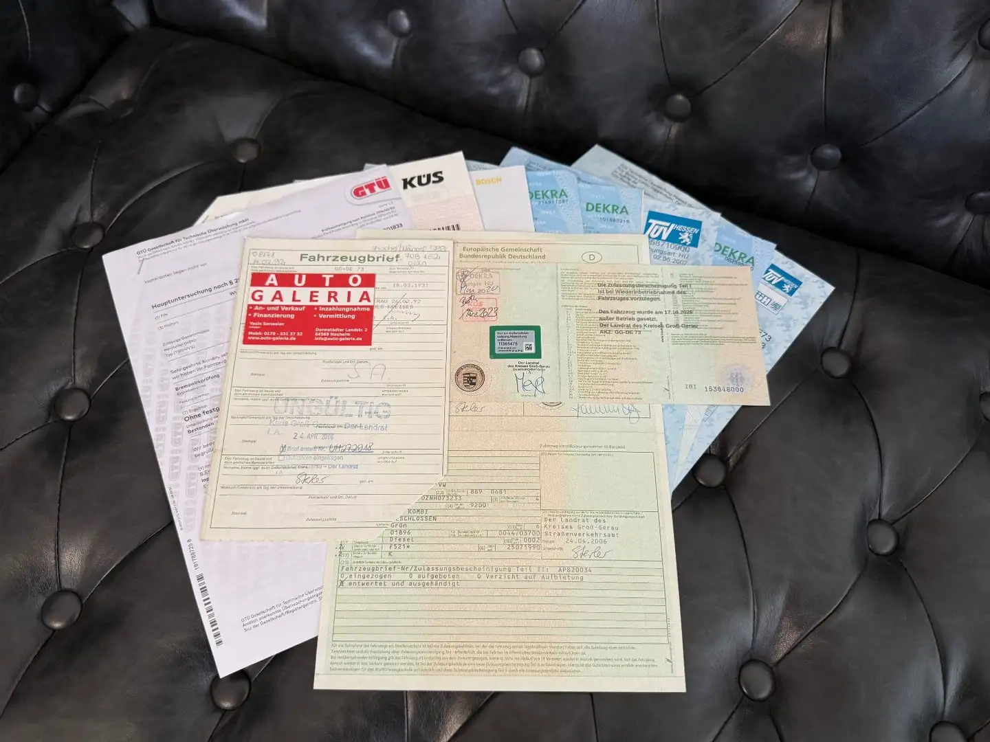 Volkswagen T4 Kombi T4 DIESEL *1.HAND+WENIG KM+6-SITZER+FENSTERBUS* Grün - 2