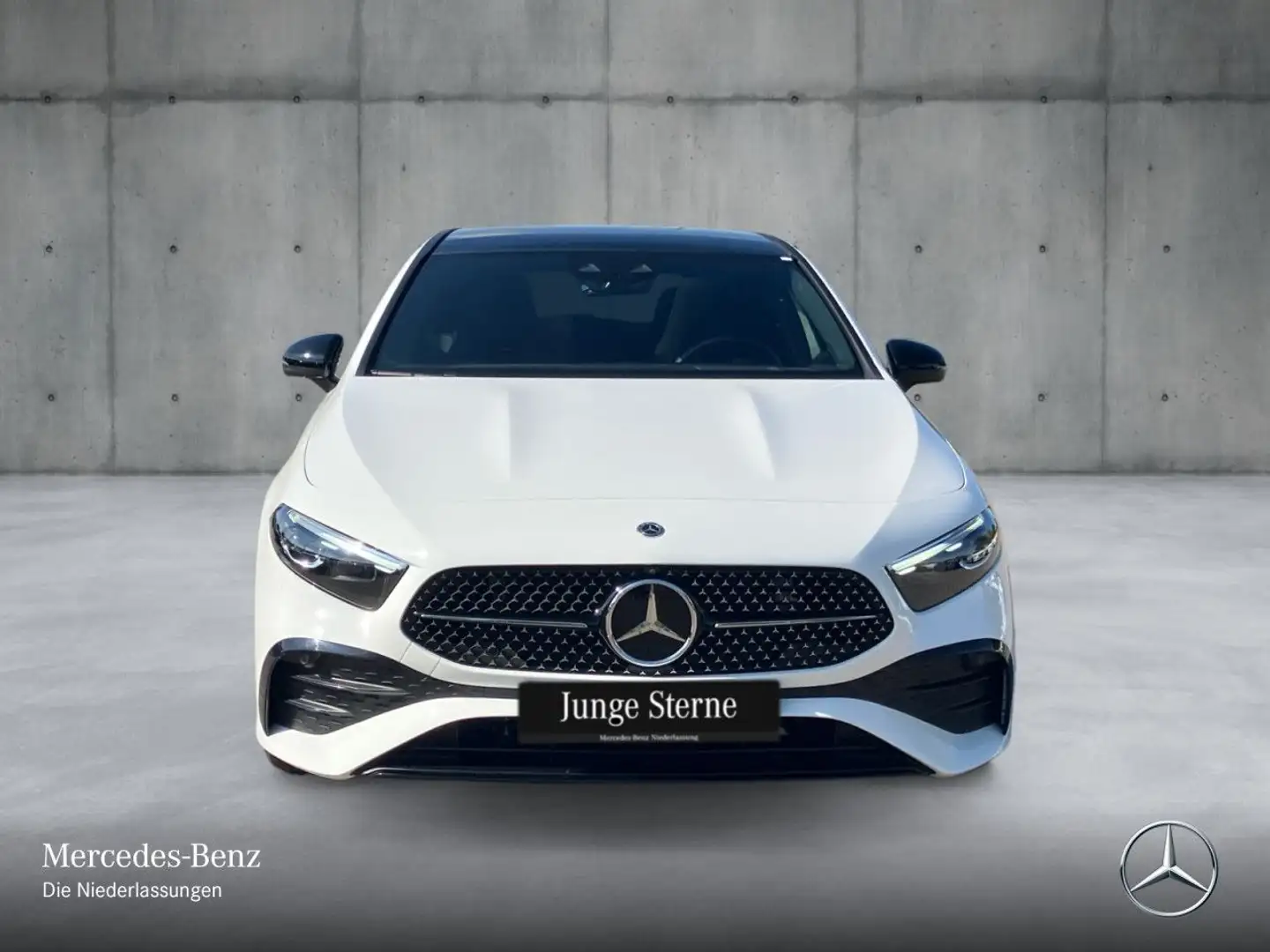 Mercedes-Benz A 200 AMG+NIGHT+PANO+360°+MULTIBEAM+HUD+KEYLESS Weiß - 2