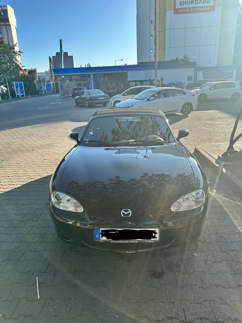 Mazda MX-5 1.6i 16V Schwarz - 2