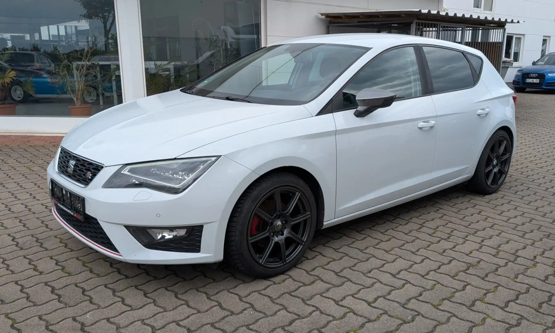 SEAT Leon FR LED PDC Navi Alu Wit - 1