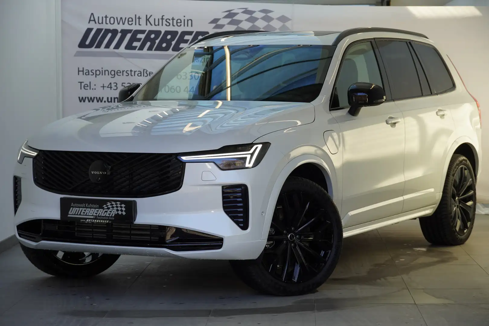 Volvo XC90 T8 Ultra Dark PHEV Weiß - 1