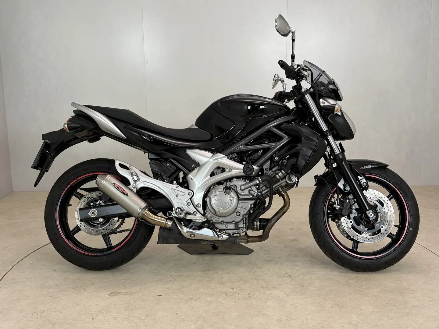 Suzuki Gladius 650 SFV ABS Zwart - 1