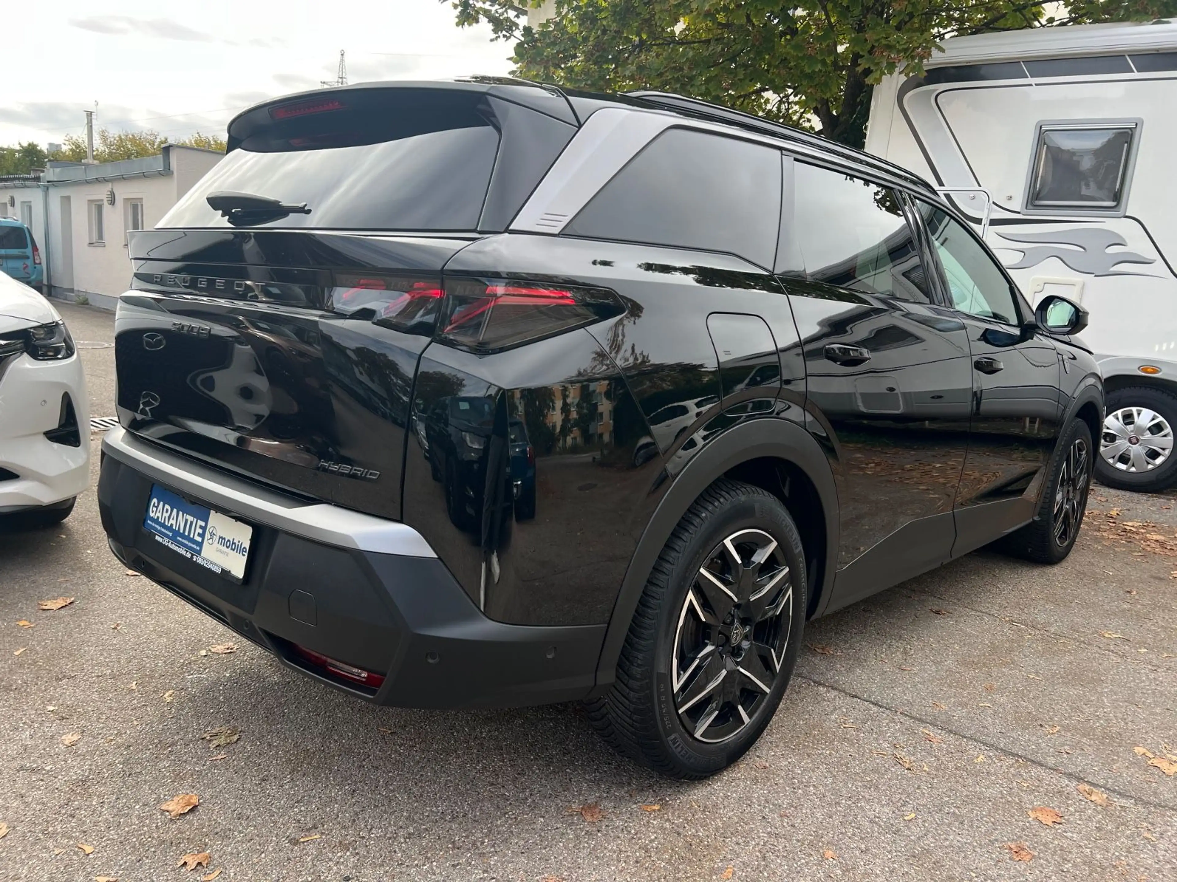 Peugeot 5008 Hybrid 145 GT AUT./7 Si./AHK/Pano/LED/19 — photo 5
