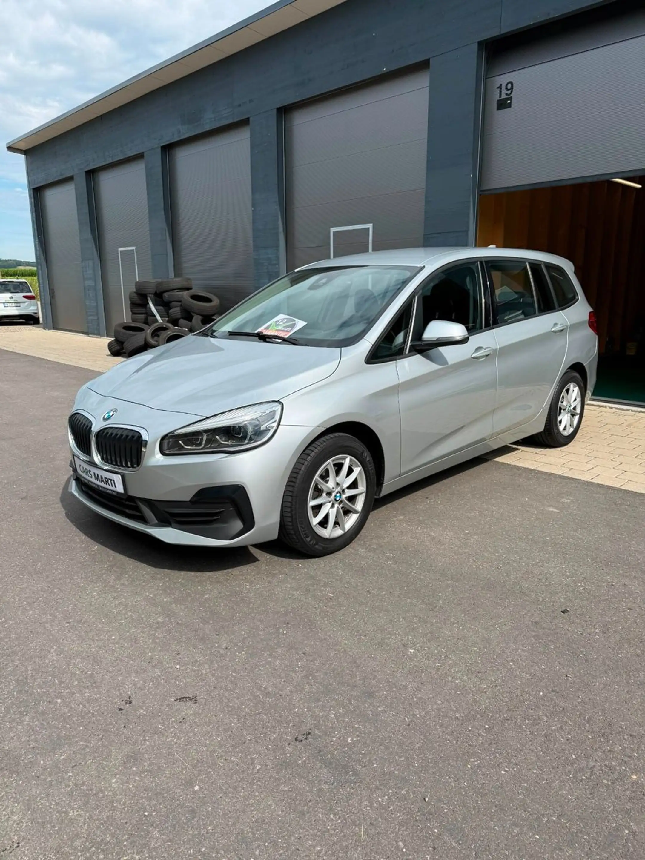 BMW 216 2 Gran Tourer 216 d Advantage — photo 11