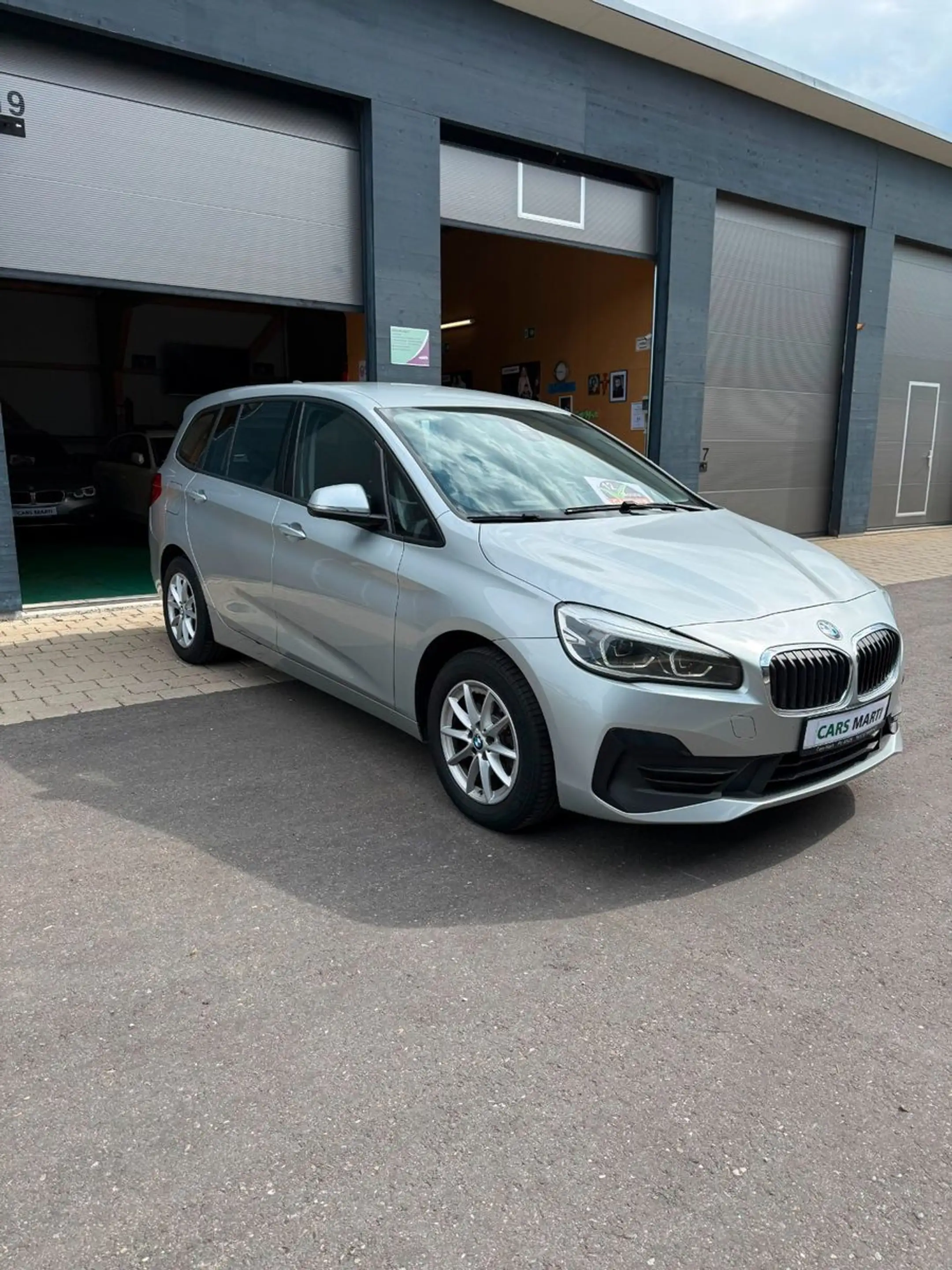 BMW 216 2 Gran Tourer 216 d Advantage — photo 9