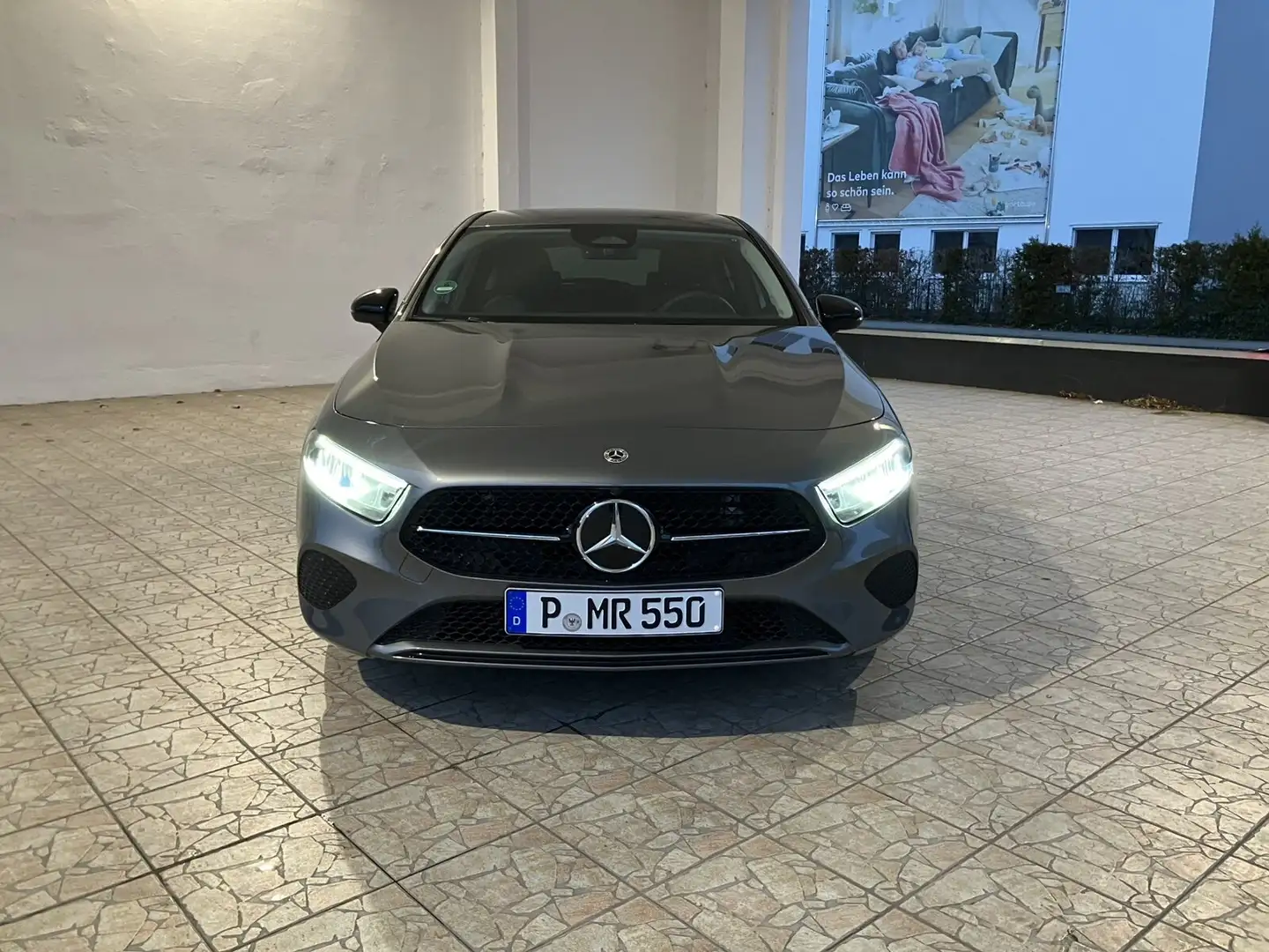 Mercedes-Benz A 180 A 180 Progressive/Navi/Kamera/LED/MBUX/Sitzhzg. Grau - 2
