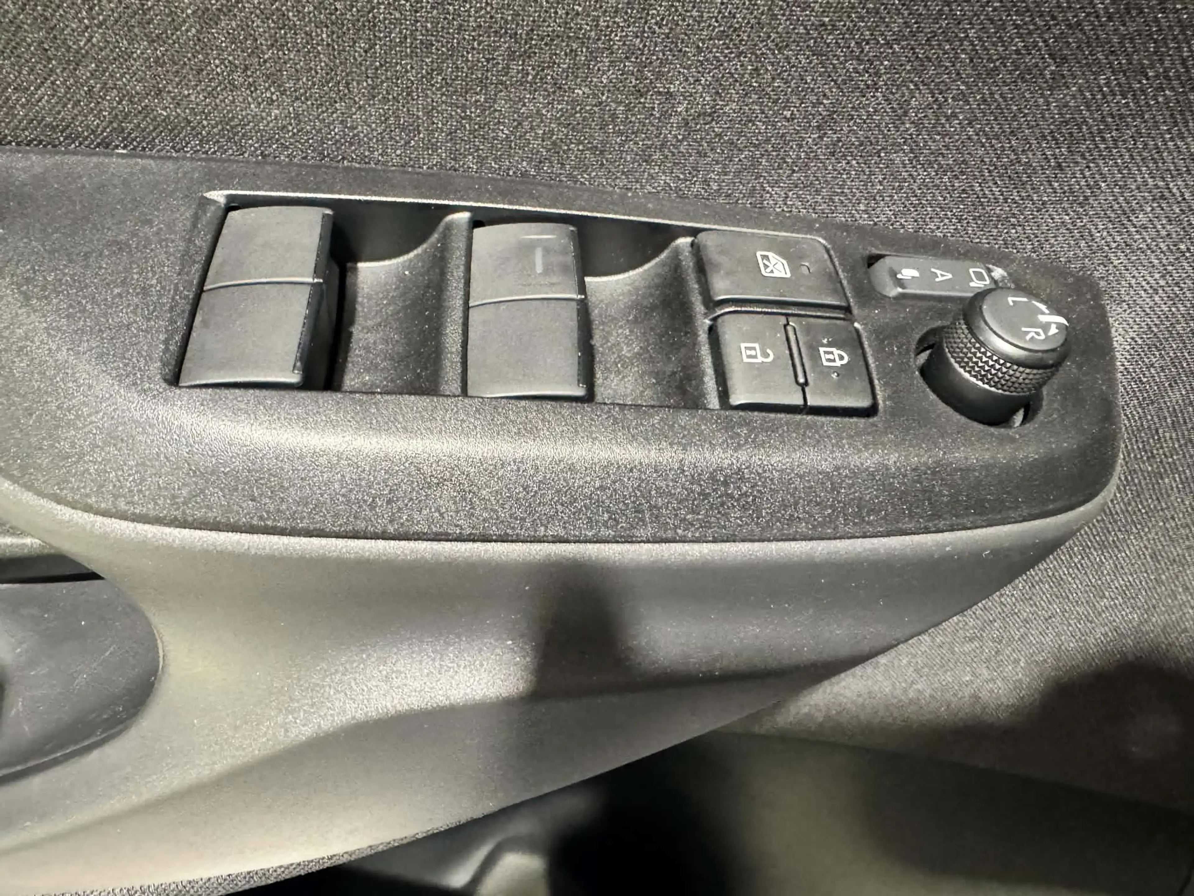 Mazda 2 2 Hybrid 1.5i VVT-i E-CVT Exclusive-Line Exclusive-Line — photo 11