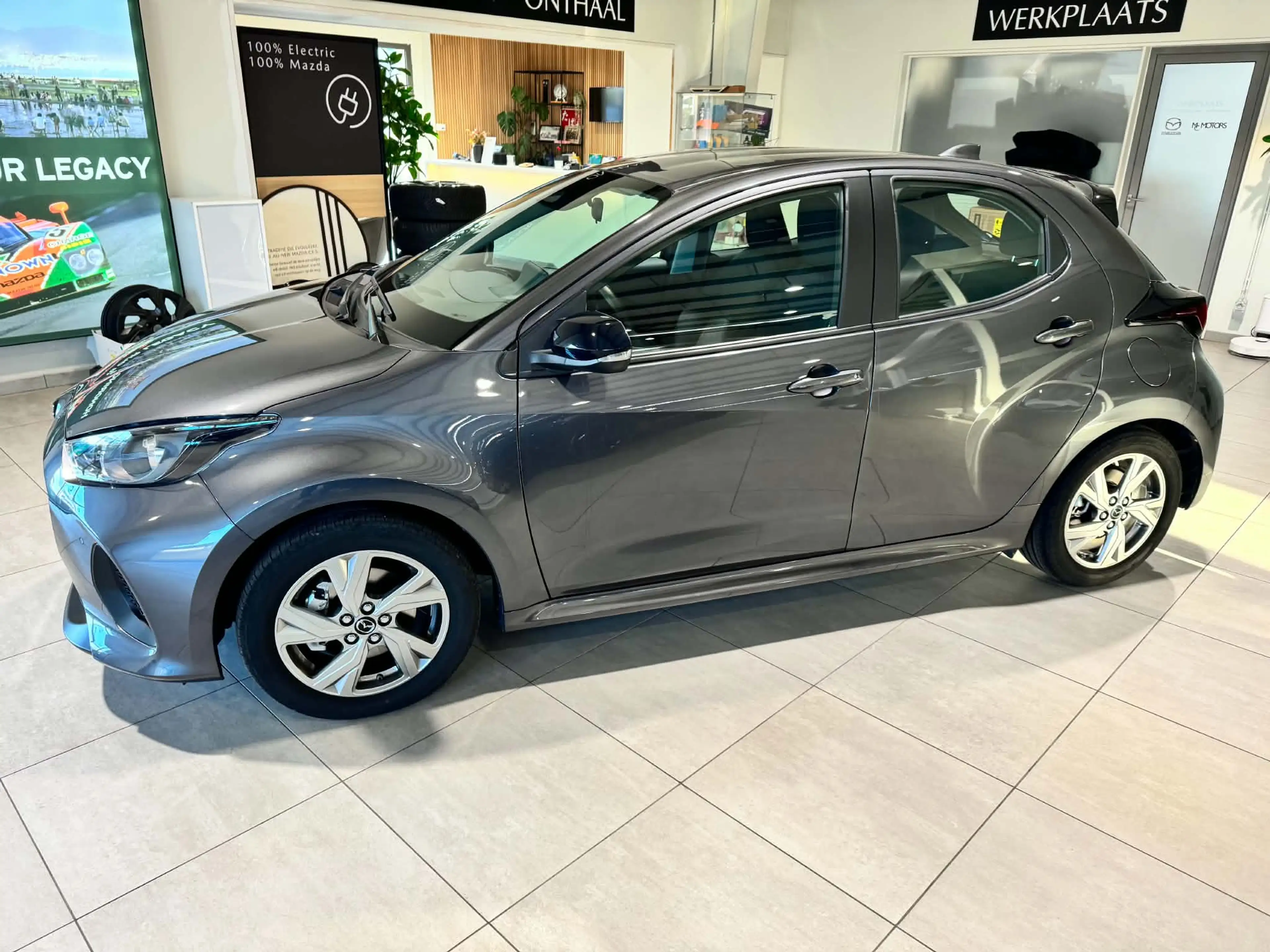Mazda 2 2 Hybrid 1.5i VVT-i E-CVT Exclusive-Line Exclusive-Line — photo 2