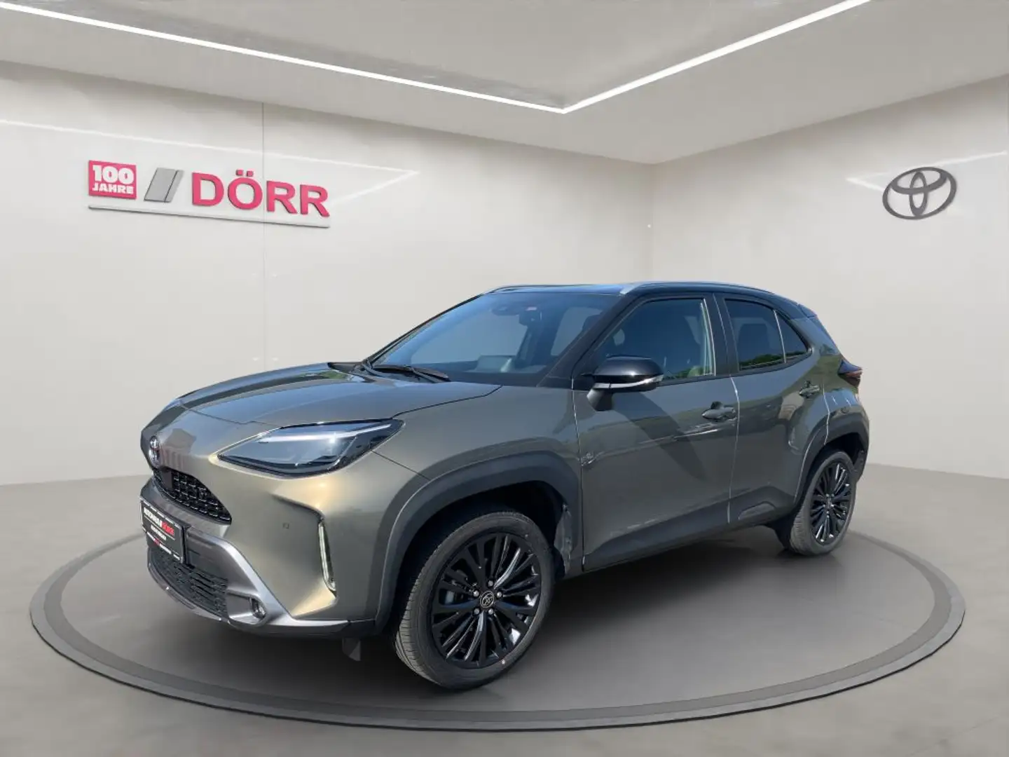 Toyota Yaris Cross Hybrid 1.5 VVT-i Adventure HUD/JBL/Matrix-LED Bronze - 1