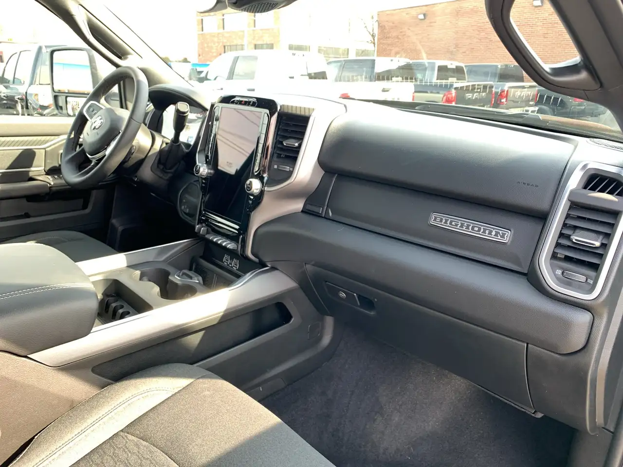 RAM 2500 снимка RAM 2500