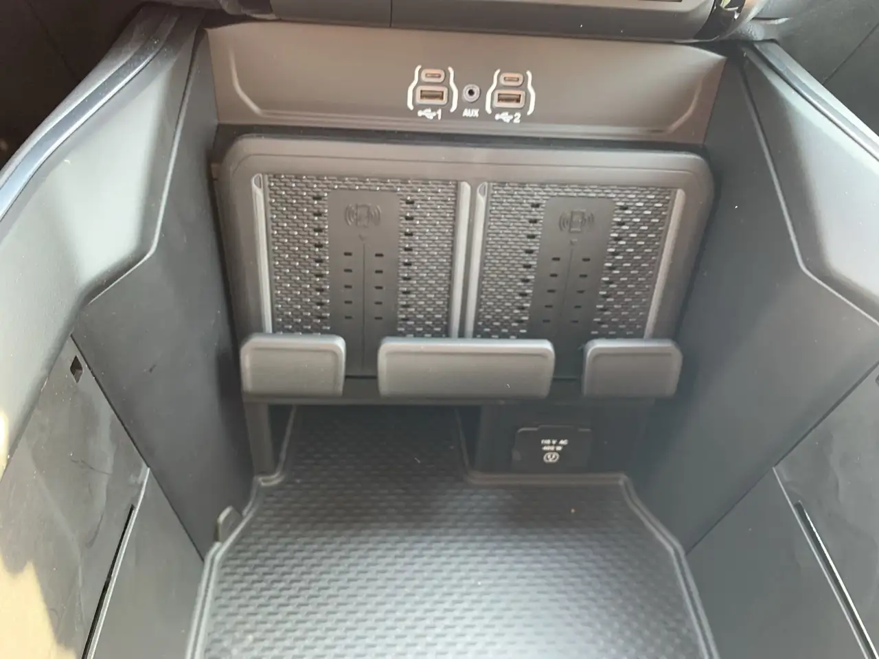 RAM 2500 снимка RAM 2500