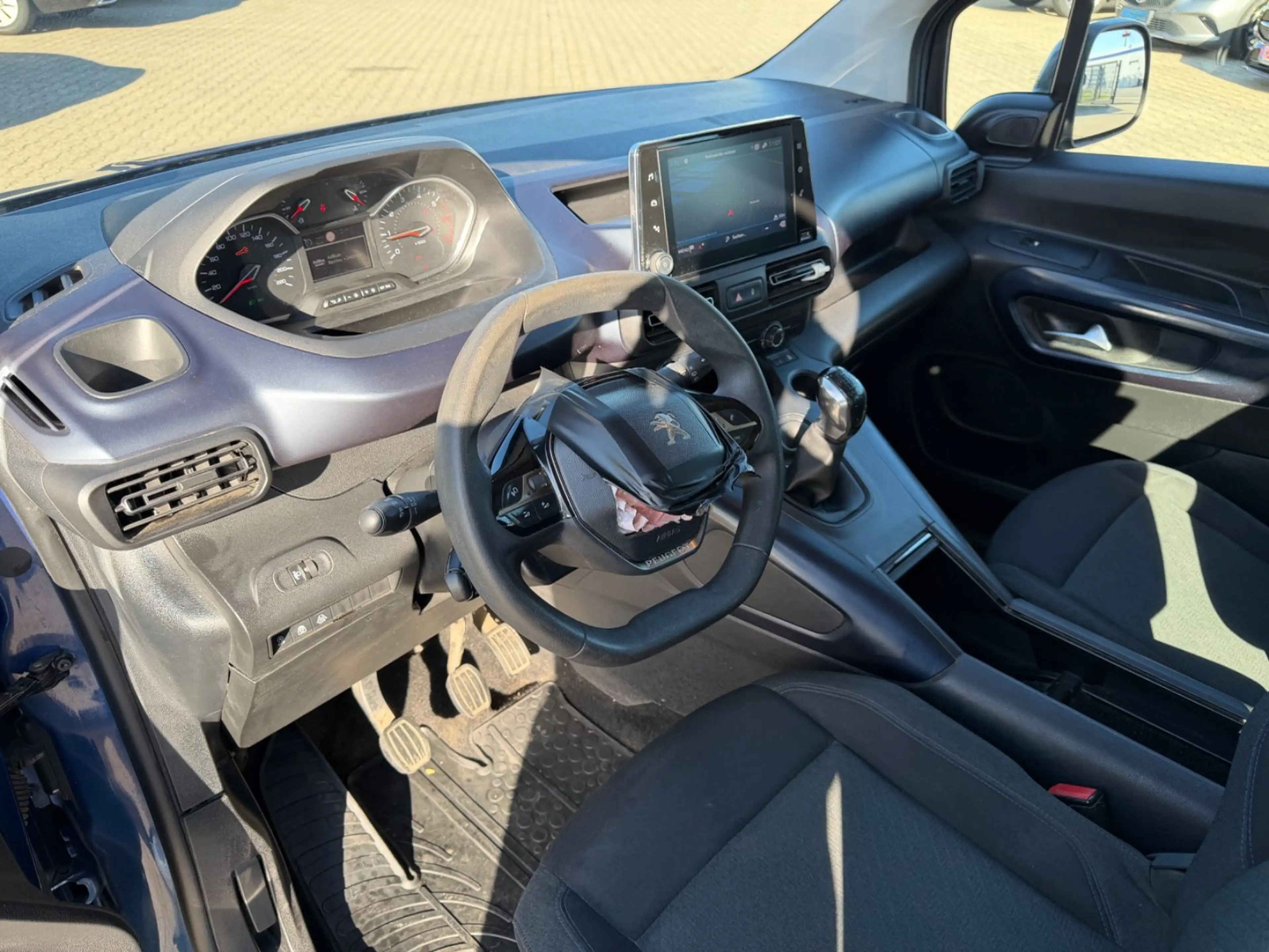 Peugeot Rifter Allure L1 Euro6, 5 Sitzer, Navi, Klima — photo 11