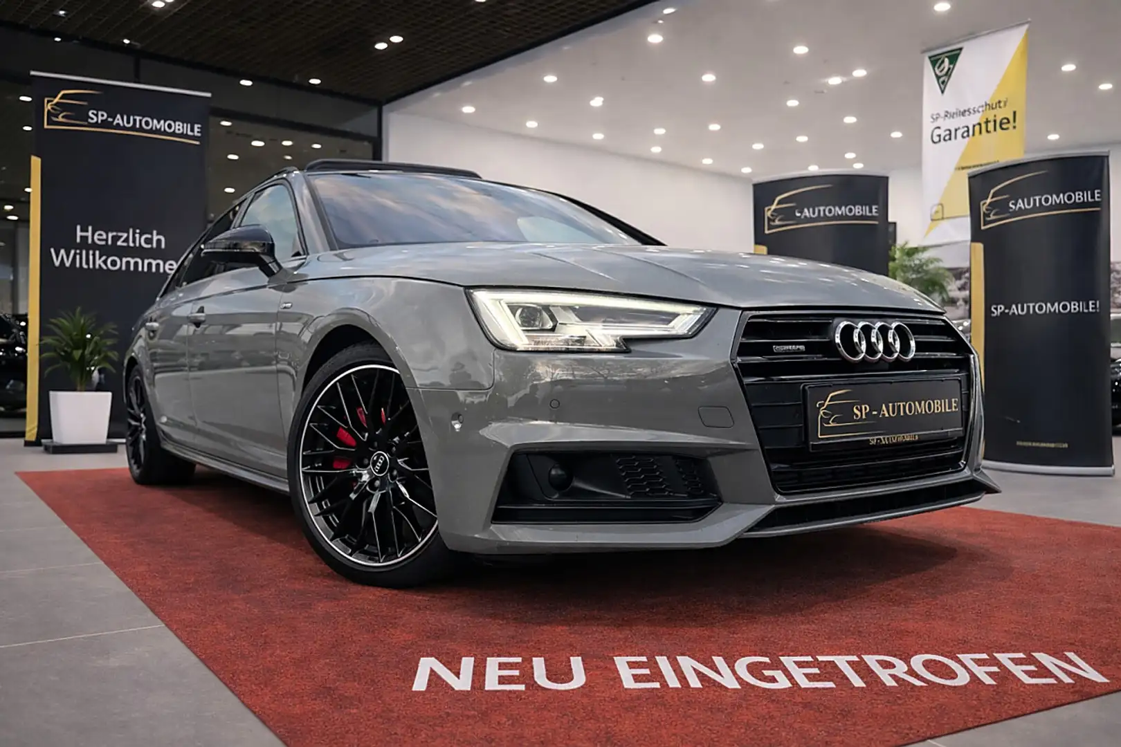 Audi A4 Avant 3,0 TDI quattro Sport tiptronic Grau - 2