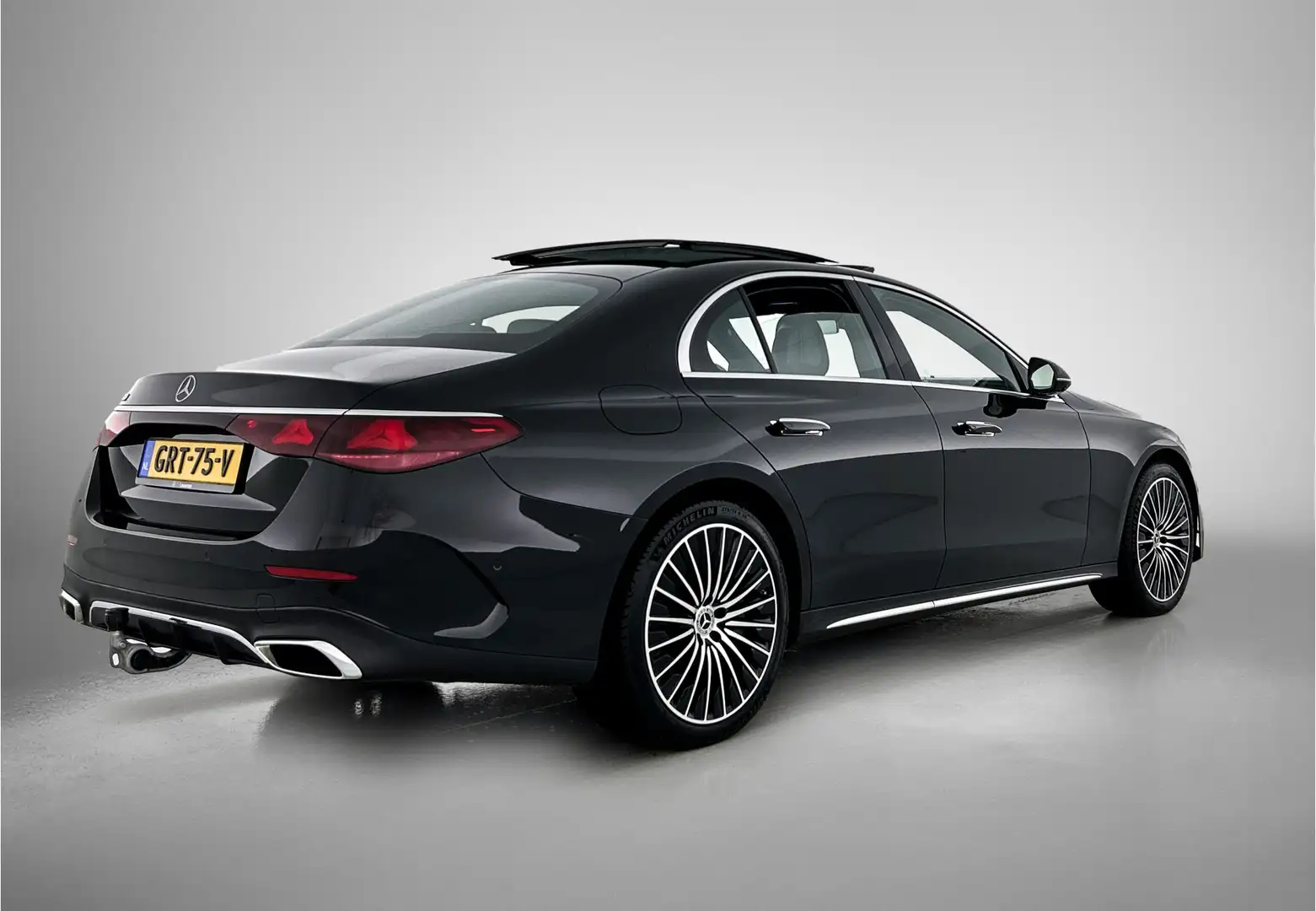 Mercedes-Benz E 300 300e Sport Edition | Panorama schuif/kanteldak | T Noir - 2