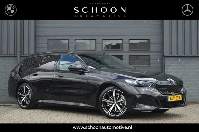 BMW 520 5-serie Touring 520i | M-PAKKET | PANO | ACC | CAM