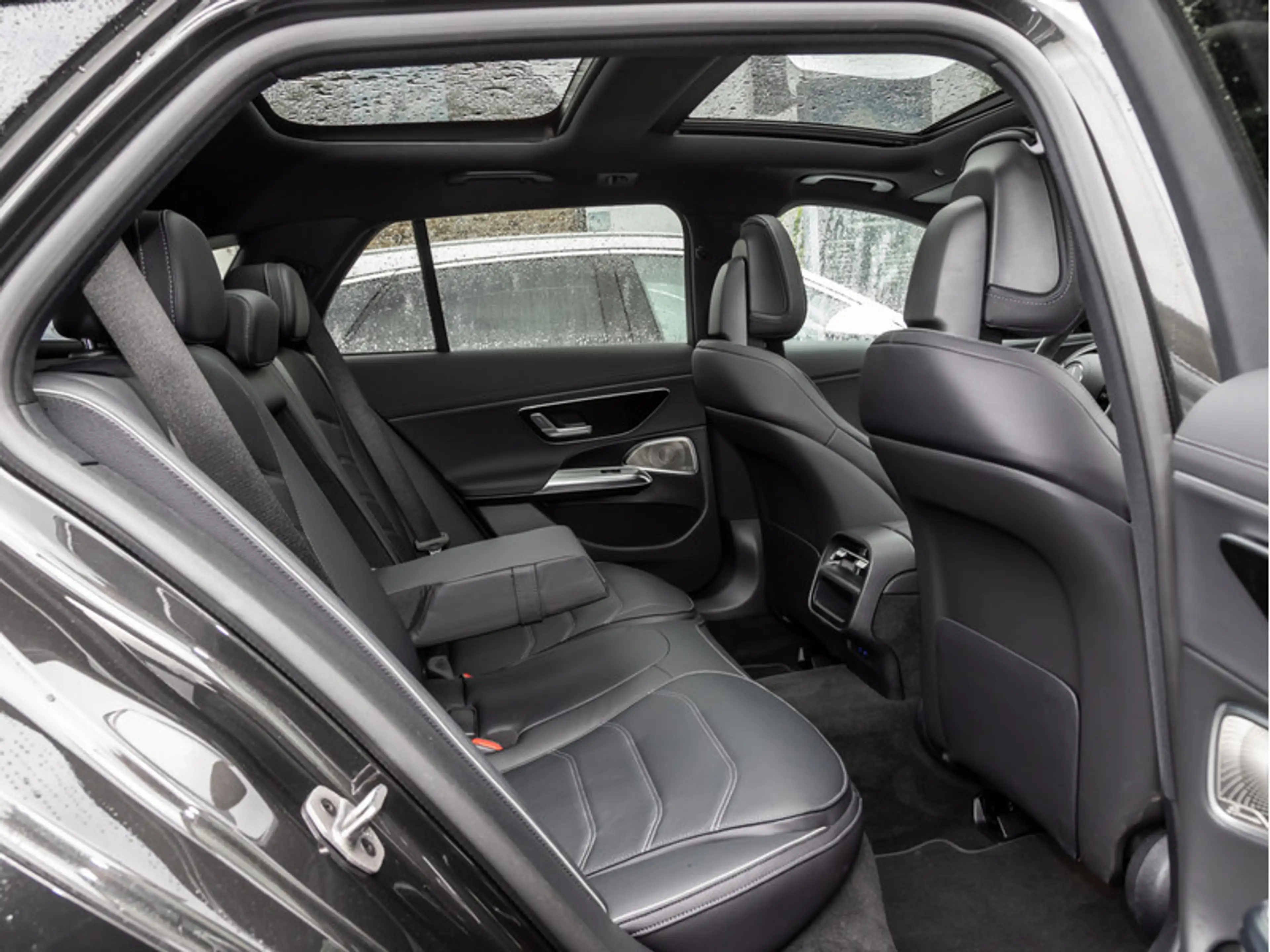 Mercedes-Benz E 450 d 4M T AMG-Sport/Pano/Super/Stdhz/Leder/19 — photo 9