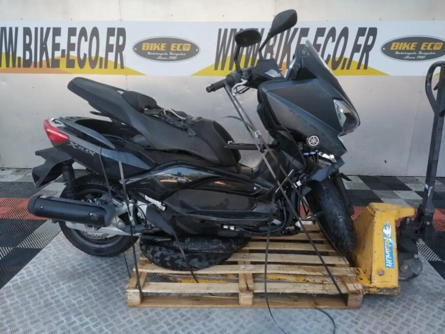 Yamaha X-Max 125 Noir - 1