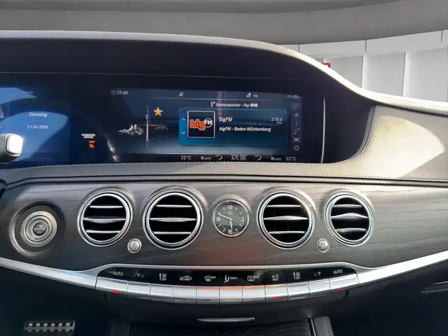 Mercedes-Benz S-Class view 13