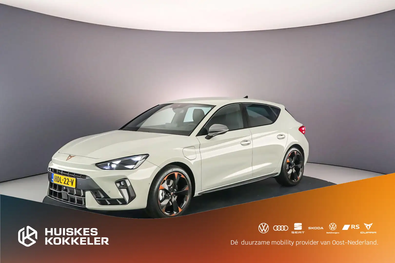 CUPRA Leon Business 1.5 TSI eHybrid 204pk DSG Automaat Adapti Grijs - 1