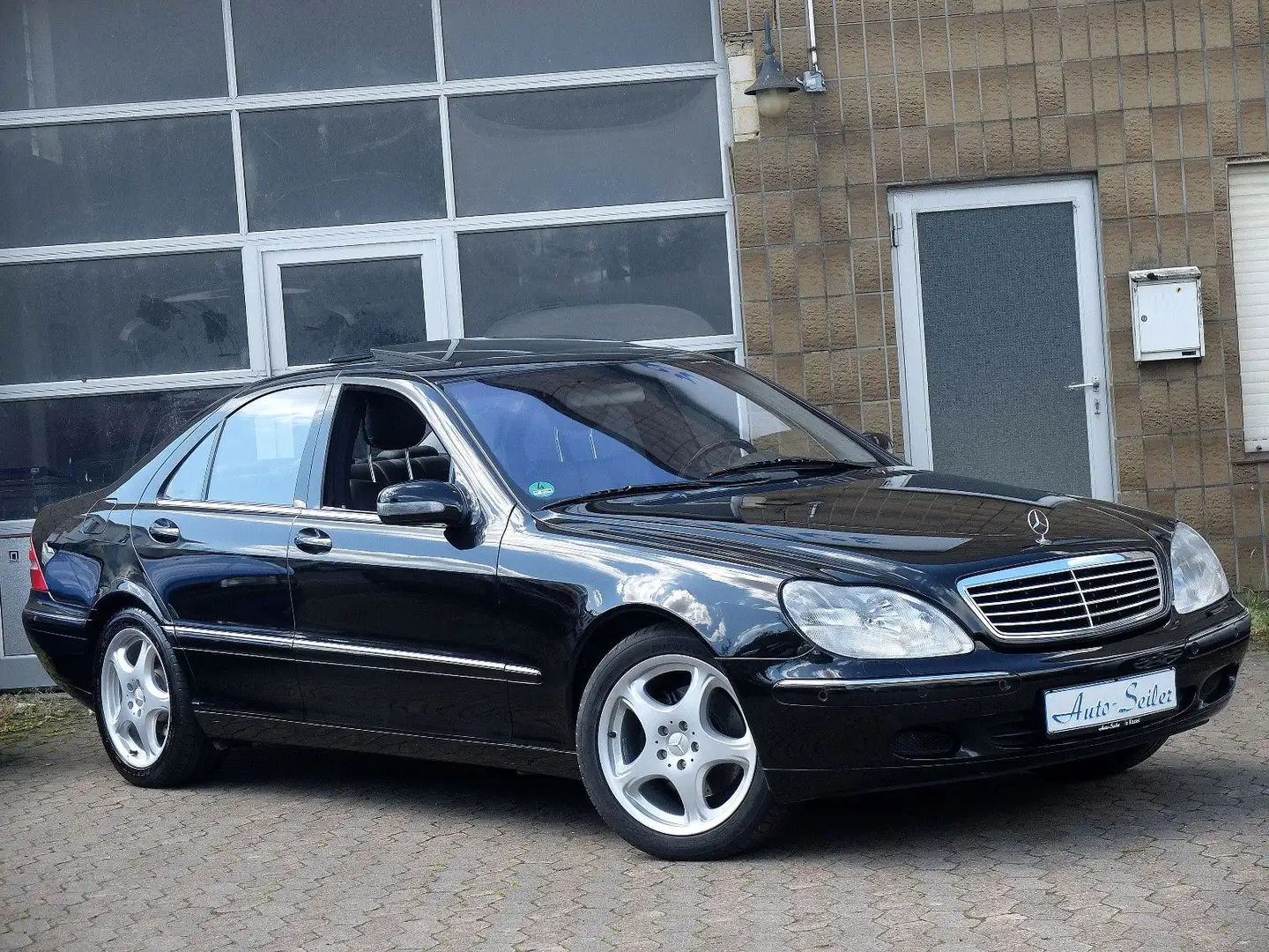 Mercedes-Benz S 320 1.Hand - 109 Tkm - Negru - 1