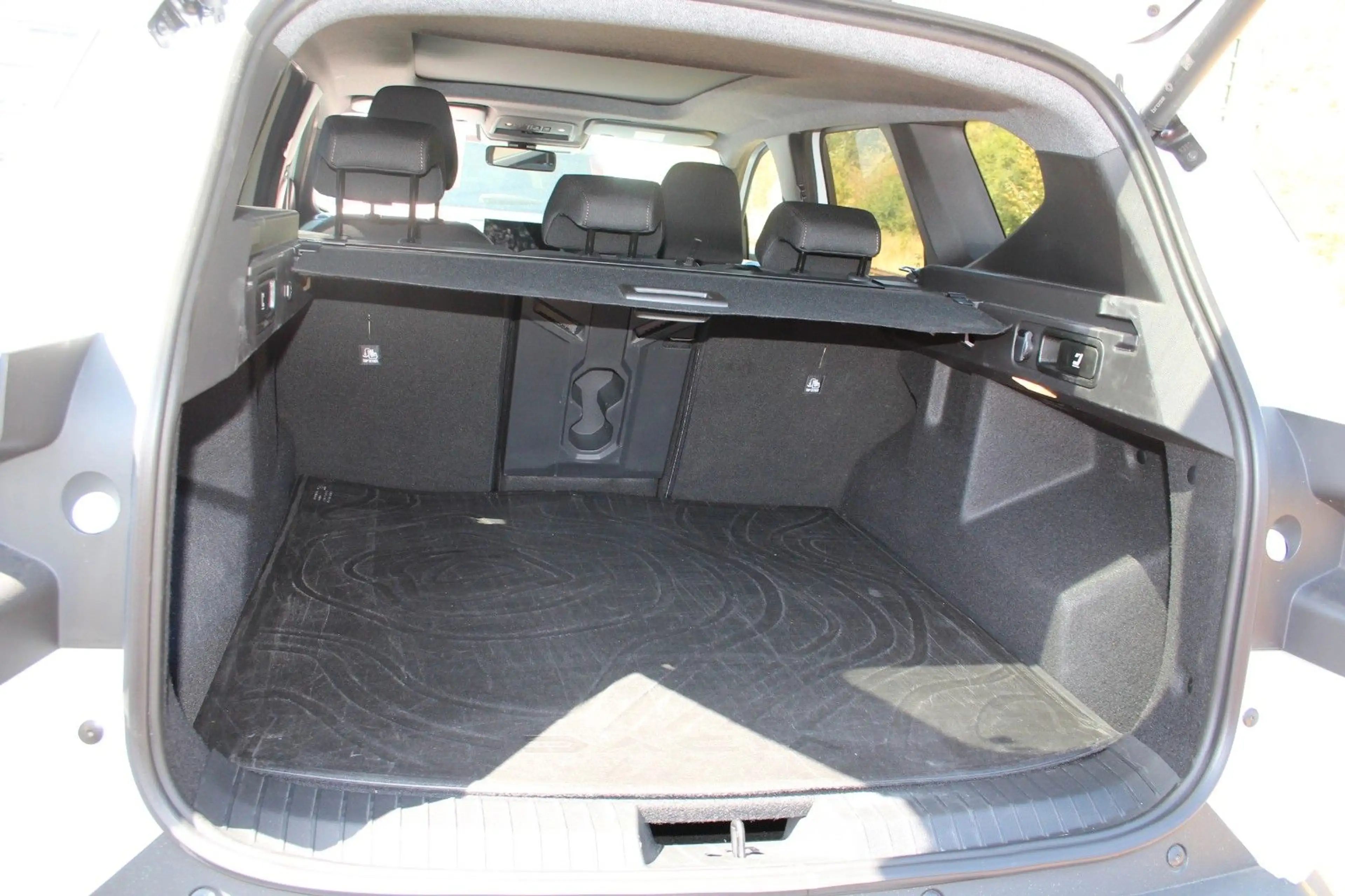 Dacia Bigster Hybrid 155 Extreme — photo 7