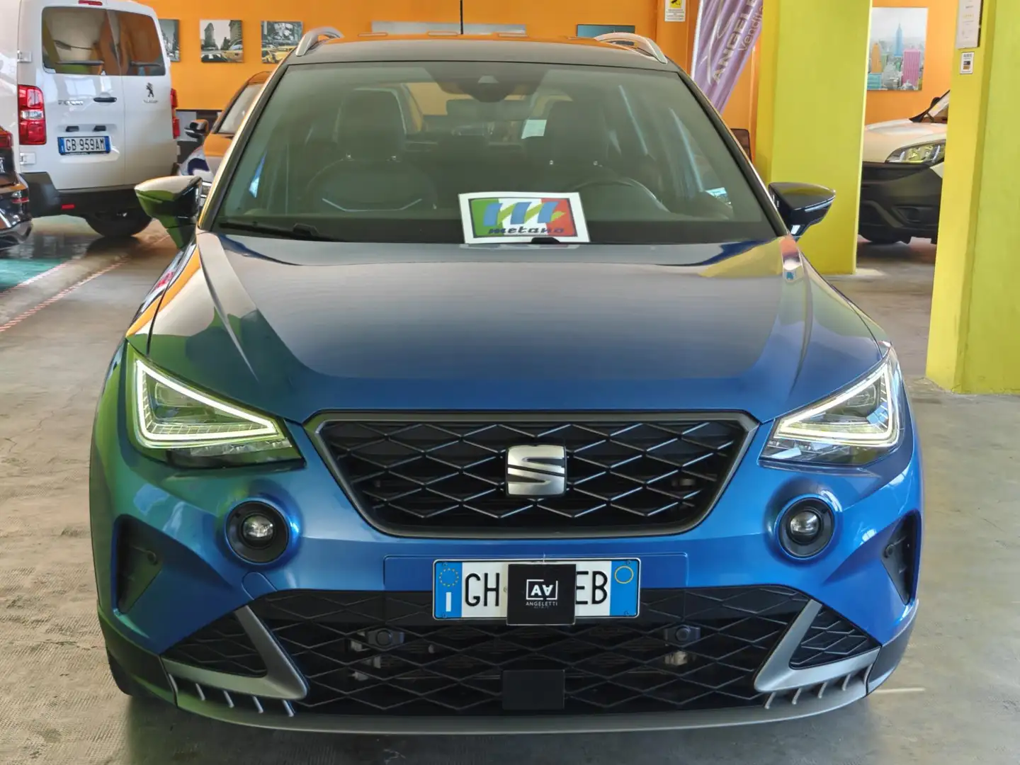 SEAT Arona 1.0 tgi FR 90cv Blauw - 2