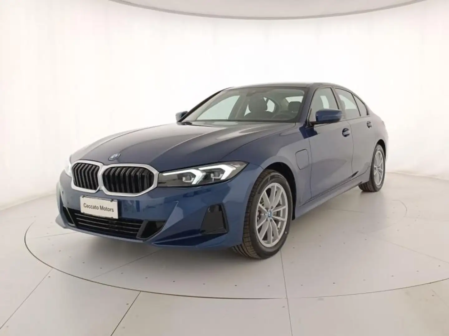 BMW 320 e auto Синий - 1