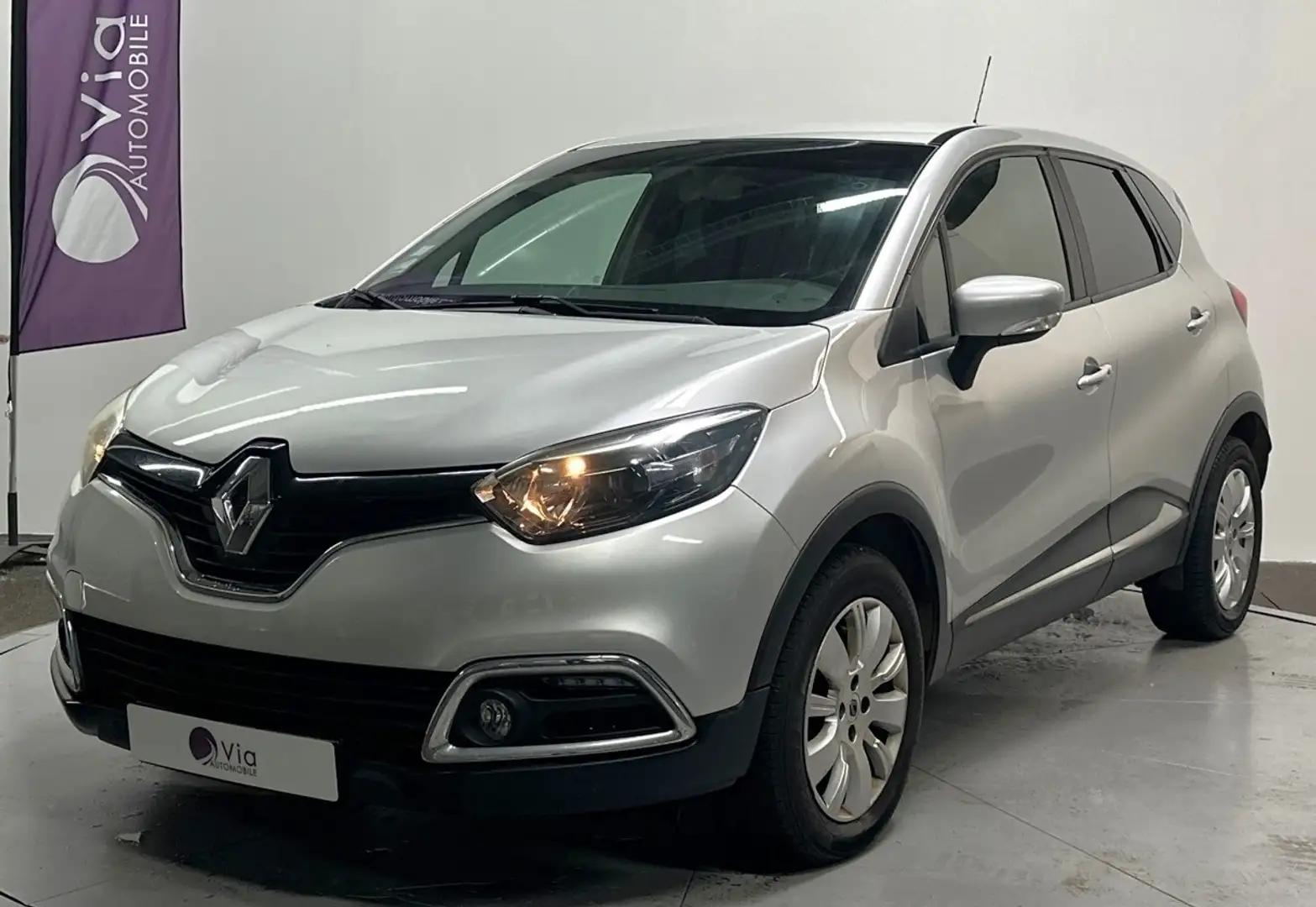 Renault Captur TCe 90 Energy eco2 Zen / 2 ème Main Gris - 1