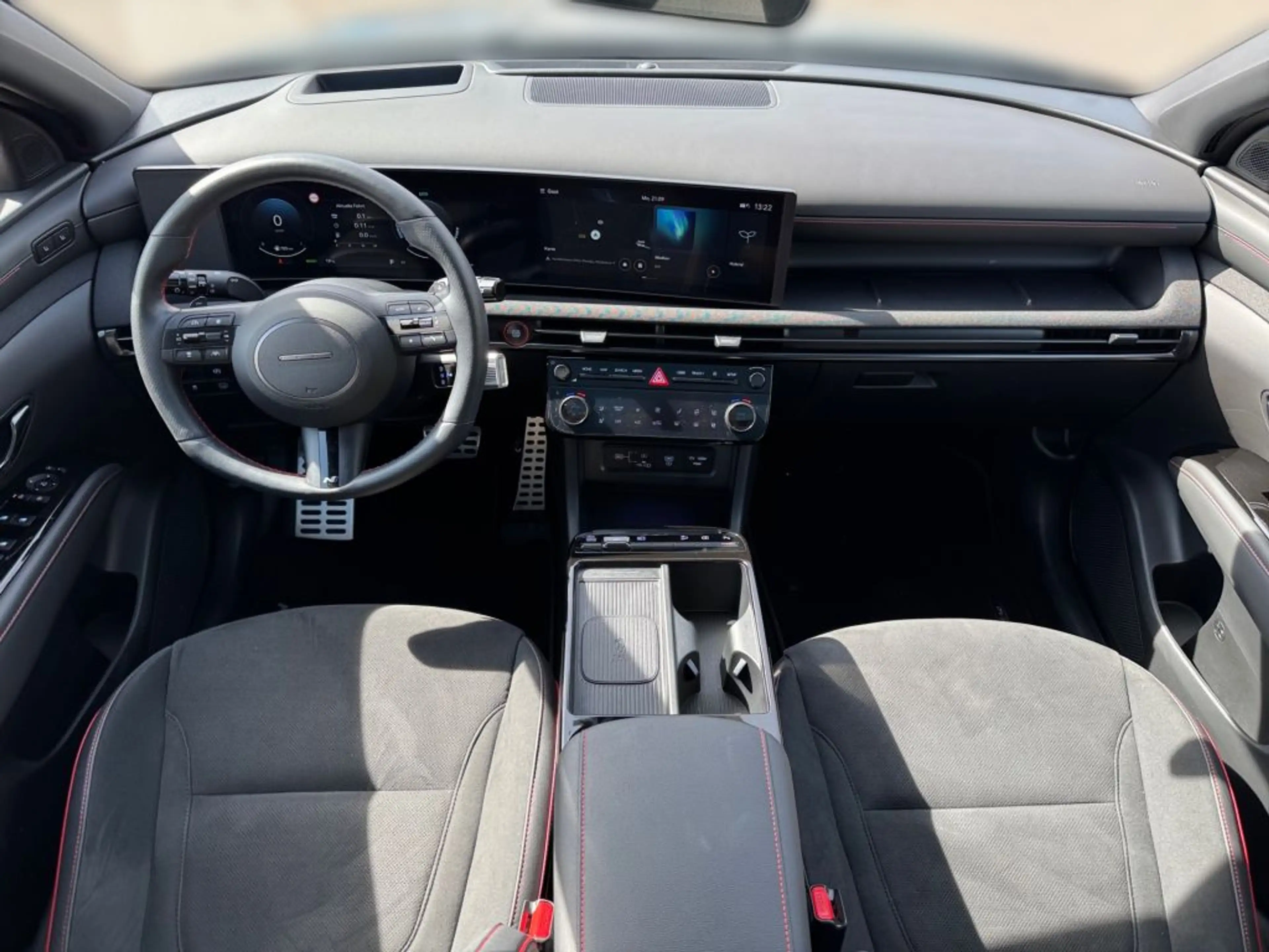 Hyundai TUCSON 1.6 T-GDi HEV 4WD N Line — photo 13