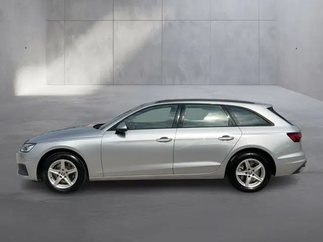 Audi A4 view 3