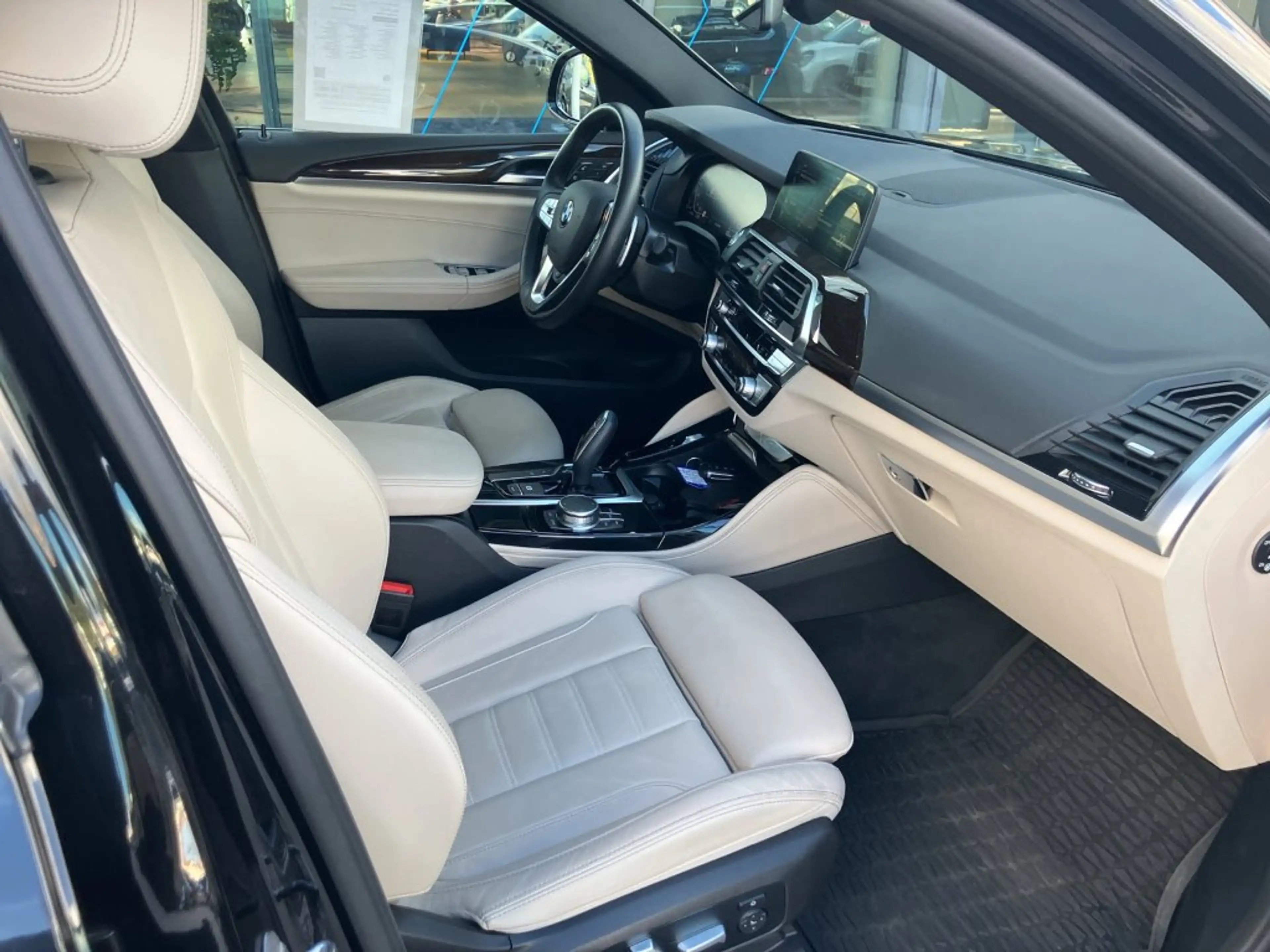 BMW X4 xDrive 20d — photo 14
