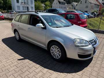 V Variant, TÜV neu 5/28, AHK, Klima, SHZ!