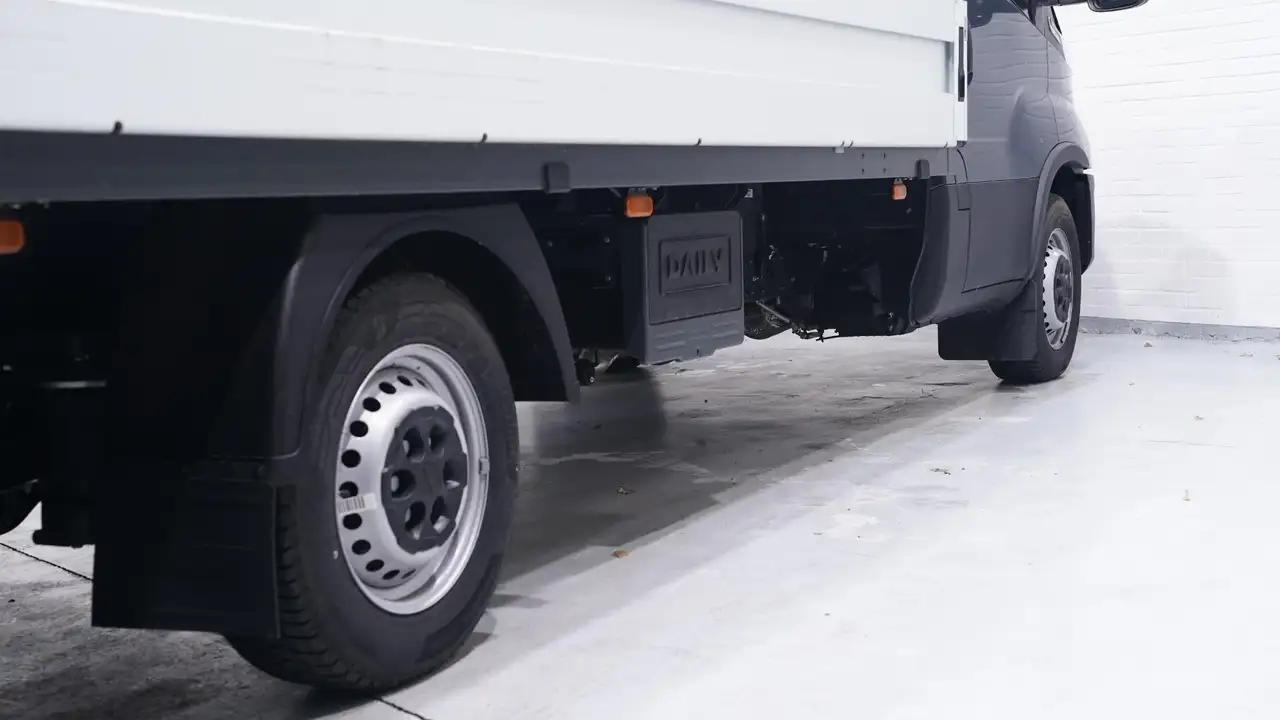 Iveco Daily 2024 — фото 12